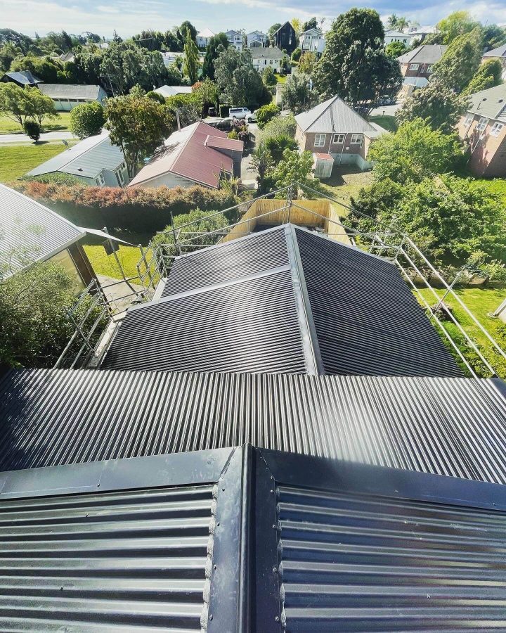 HDK Long Run Roofing Image