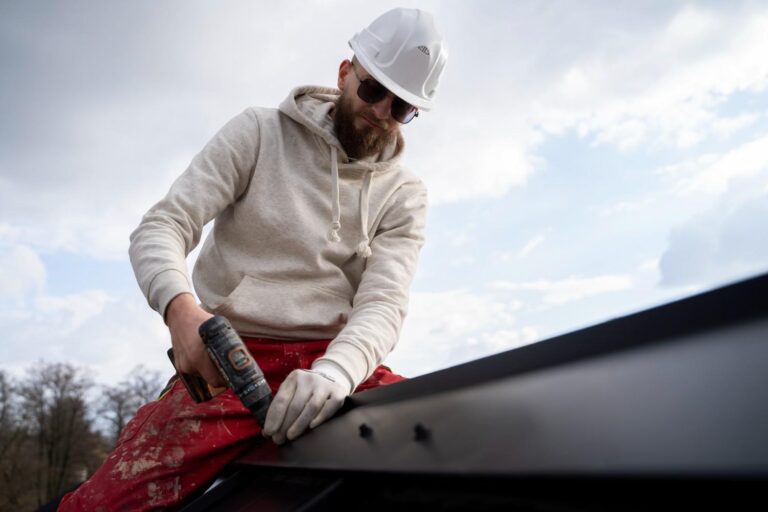 roof gutter installation